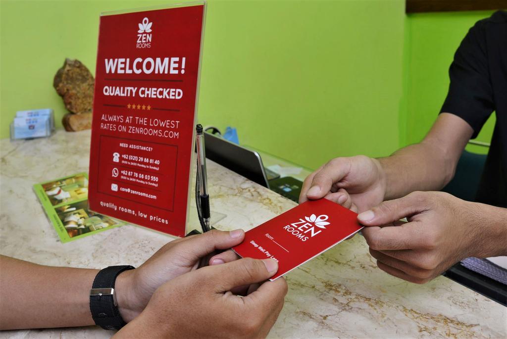 Zen Rooms Rujia Pecenongan Jakarta Exteriör bild