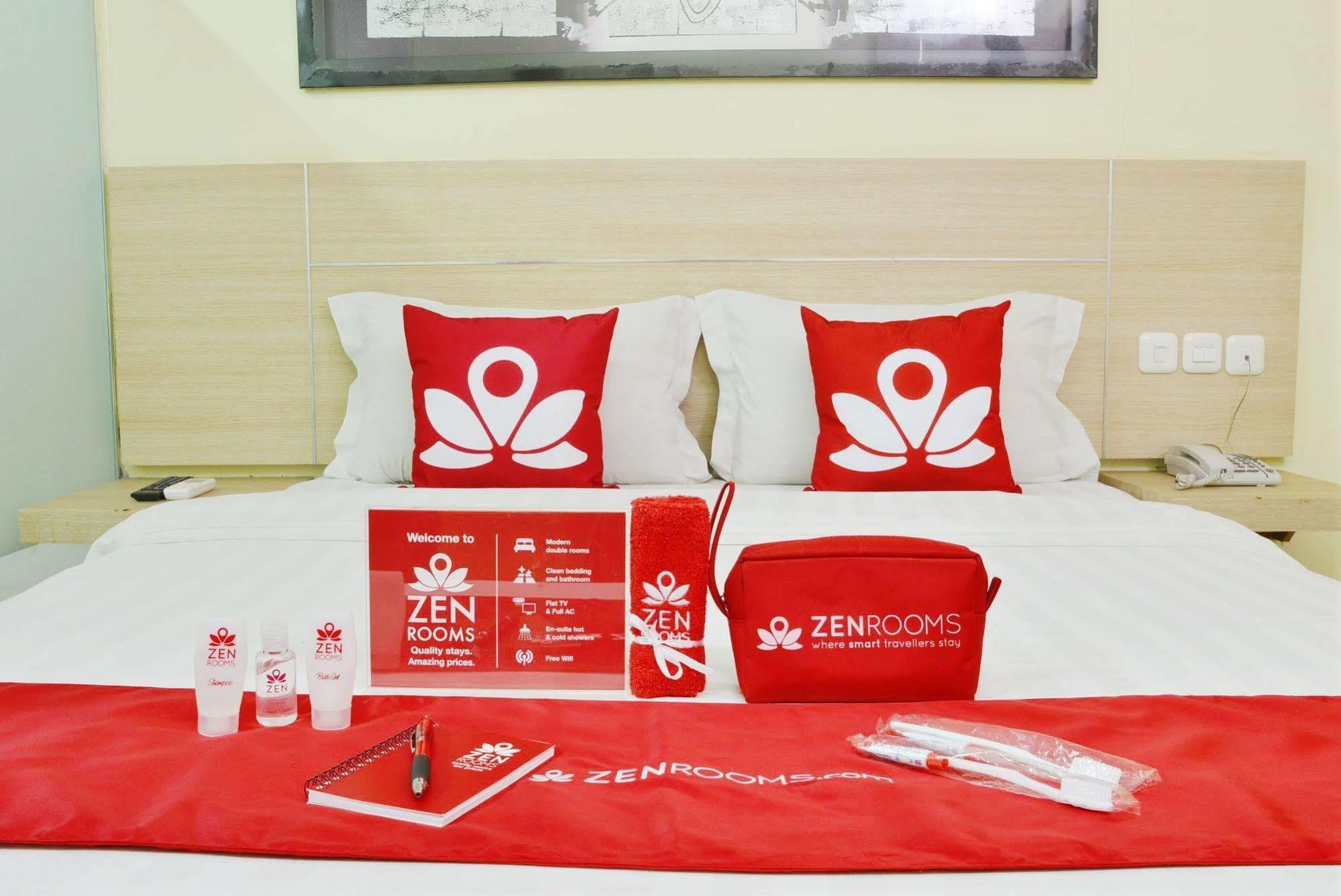 Zen Rooms Rujia Pecenongan Jakarta Exteriör bild