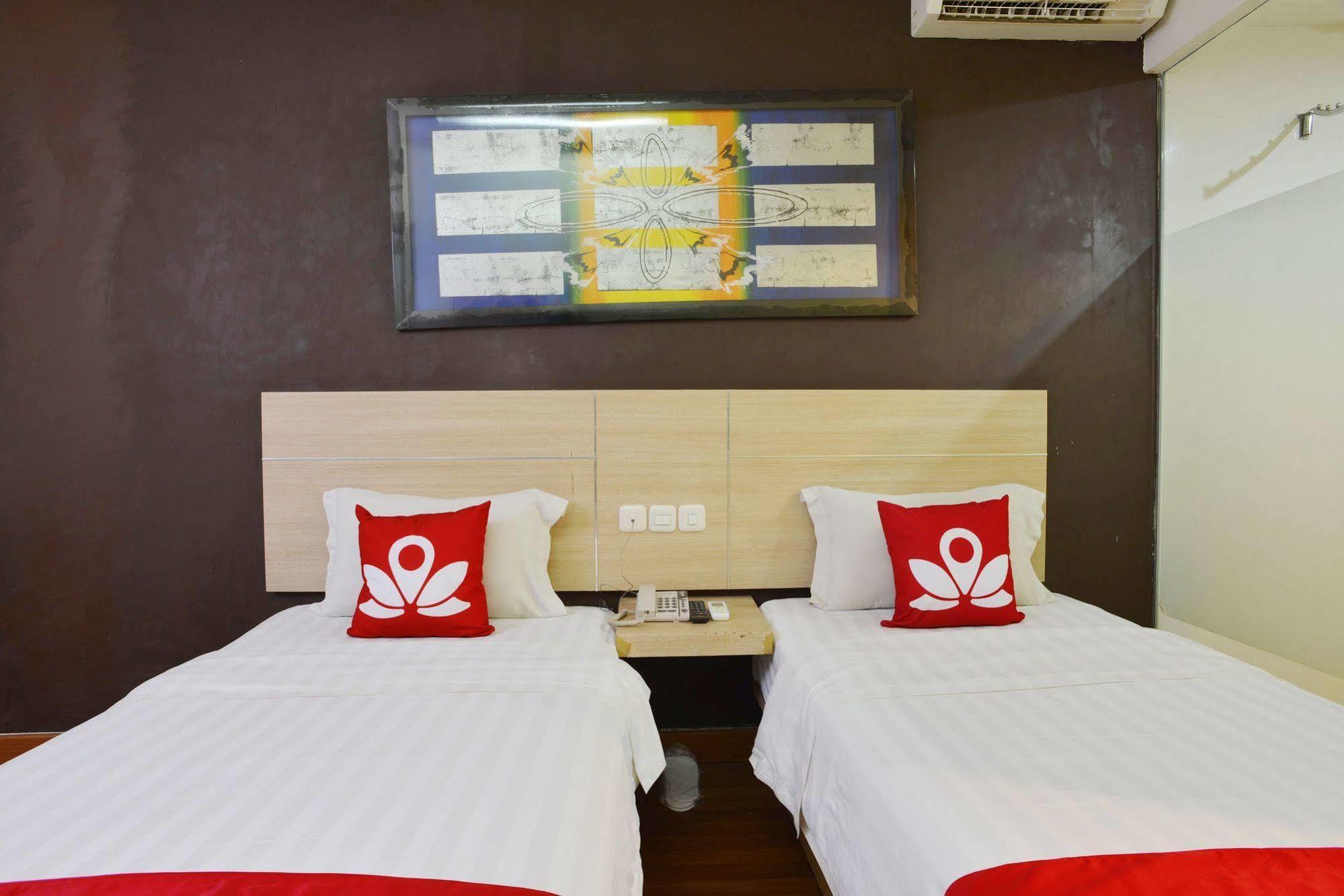 Zen Rooms Rujia Pecenongan Jakarta Exteriör bild