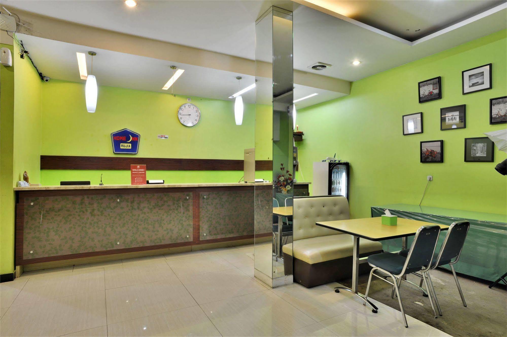 Zen Rooms Rujia Pecenongan Jakarta Exteriör bild