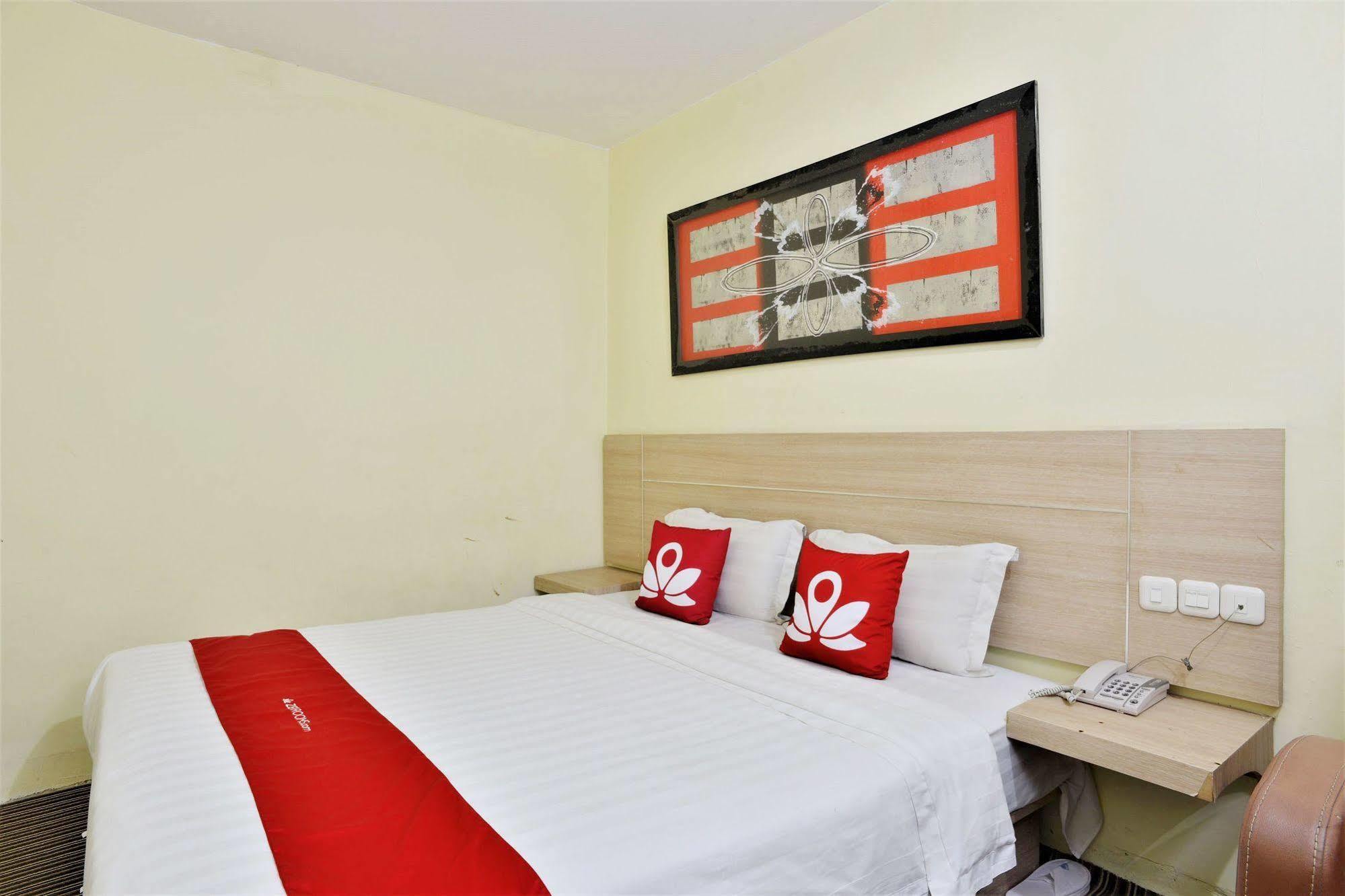 Zen Rooms Rujia Pecenongan Jakarta Exteriör bild