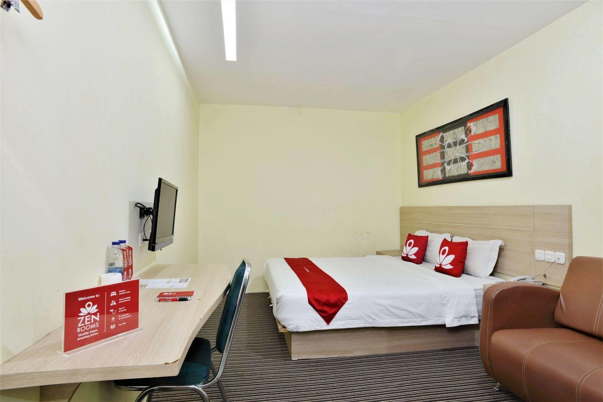 Zen Rooms Rujia Pecenongan Jakarta Exteriör bild